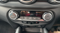 Nissan Juke 1.0 DiG-T N-Connecta 5dr Petrol Hatchback